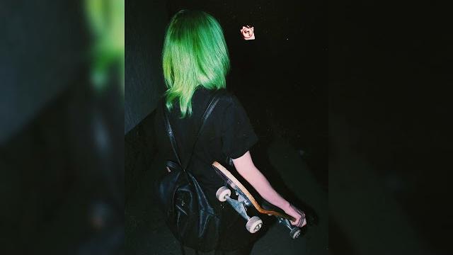Hxzz - white gold (prod. leo??) Hxzz - white gold (prod. leo??)