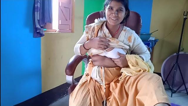 बाबू मस्ती करके दूध पी लिया new breastfeeding indian breastfeeding ##shabnambhabhikavlogs बाबू मस्ती करके दूध पी लिया new breastfeeding indian breastfeeding ##shabnambhabhikavlogs