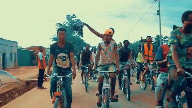 Mkombozi -- vyuka (official video) Mkombozi -- vyuka (official video)