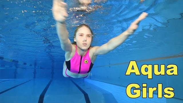 Swimming pool girl Swimming pool girl