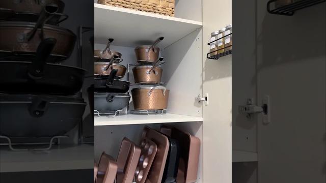How to organise pots and pans #kitchen #organization #home How to organise pots and pans #kitchen #organization #home