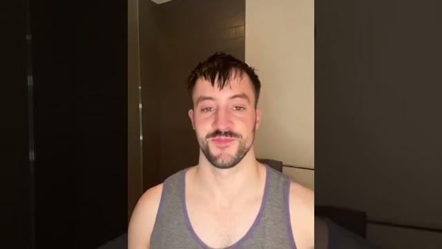 How to never have smelly armpits How to never have smelly armpits