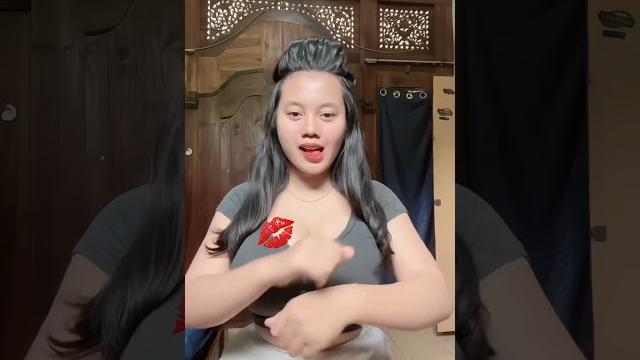 Tonton adek di sini ya abang Tonton adek di sini ya abang