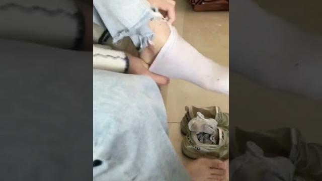 脚是香香的哦#足控 脚是香香的哦#足控