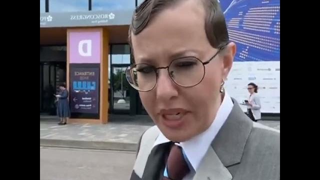 Зрелая женщина милфа должна работать, содержать и обеспечивать своего мужчину, заботиться о нём. Зрелая женщина милфа должна работать, содержать и обеспечивать своего мужчину, заботиться о нём.