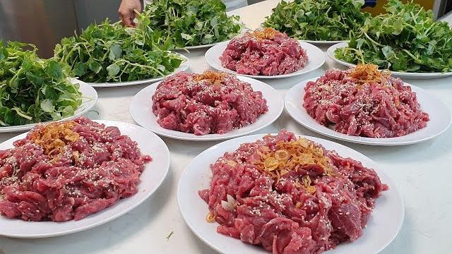 Nấu ăn đãi tiệc - thử món bò né me rau càng cua đi lạ miệng mà còn ngon khó cưỡng nữa nè! Nấu ăn đãi tiệc - thử món bò né me rau càng cua đi lạ miệng mà còn ngon khó cưỡng nữa nè!
