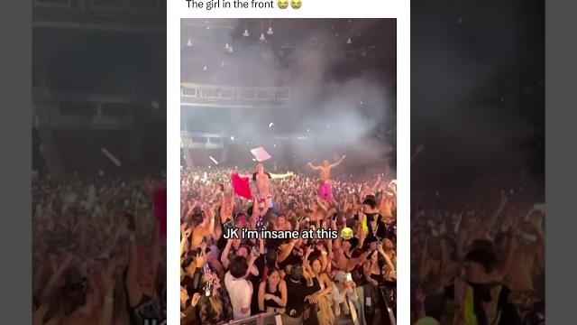 The girl in the front #edm #steveaoki #festival #dj #rave The girl in the front #edm #steveaoki #festival #dj #rave
