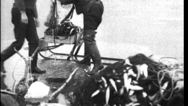 Ice fishing (1933) Ice fishing (1933)