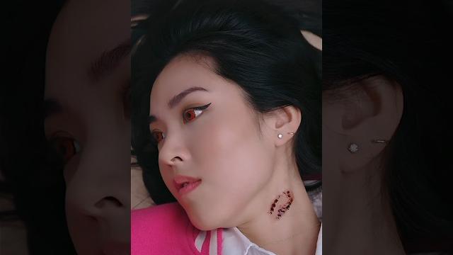 Vampire girl poisoned to death Vampire girl poisoned to death