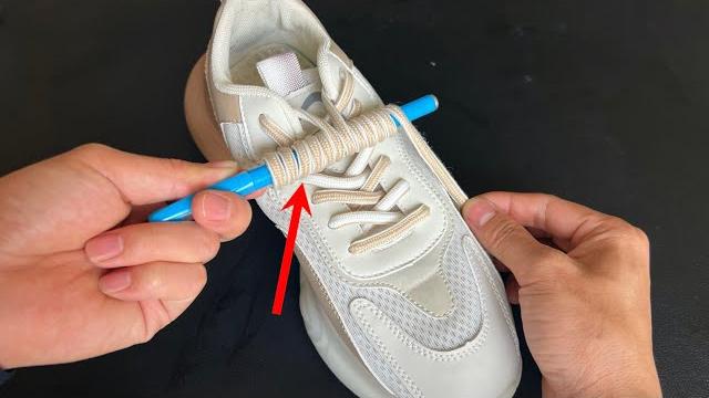 Life hacks,how to tie your shoes insanely fast !how to tie a shoe lace in 1 second,best & beautiful Life hacks,how to tie your shoes insanely fast !how to tie a shoe lace in 1 second,best & beautiful