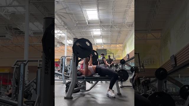 The nods of approval that remind you that you're doing better than you think #gym #fitness The nods of approval that remind you that you're doing better than you think #gym #fitness
