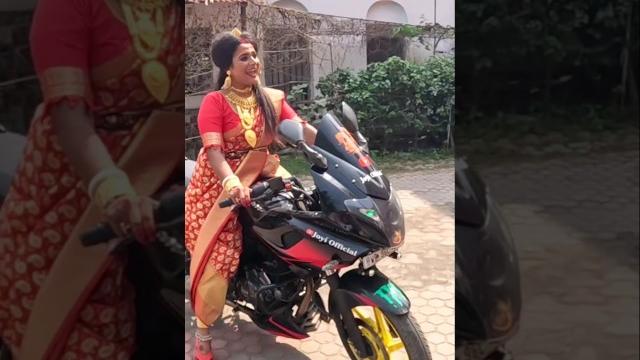 Kon dokane jhulche pujor jama maa durga visit shopping mall #ladybiker #trending #shorts #youtube Kon dokane jhulche pujor jama maa durga visit shopping mall #ladybiker #trending #shorts #youtube