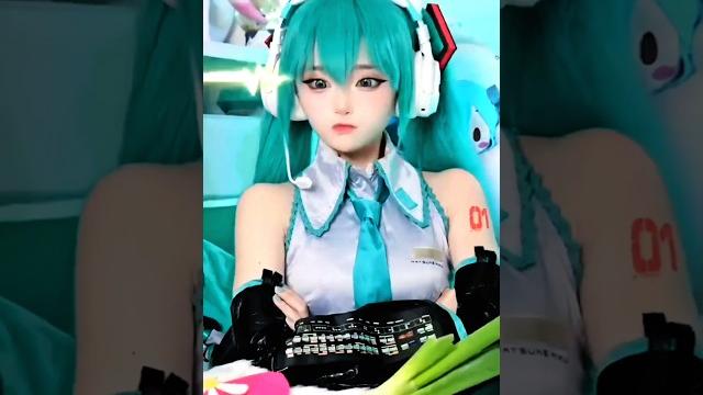 Hatsune miku in real life #shorts #hatsunemiku #cosplay Hatsune miku in real life #shorts #hatsunemiku #cosplay