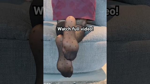 Nylon soles! polka dots reinforced toes sheer black pantyhose review! stockings tights feet shoeplay Nylon soles! polka dots reinforced toes sheer black pantyhose review! stockings tights feet shoeplay