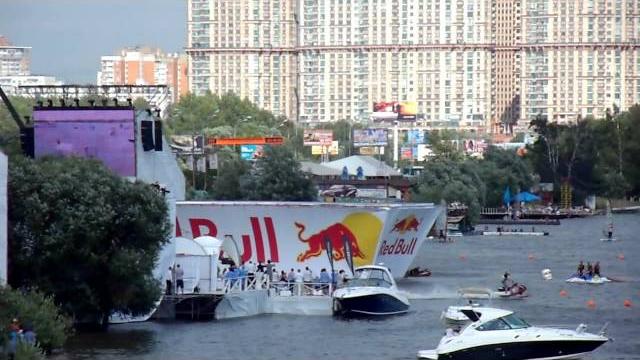 Flugtag snegohod Flugtag snegohod