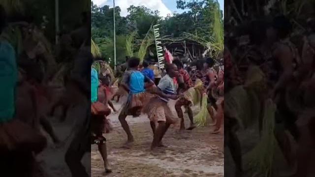 Goyang viral papua 2022#bikinbareng #tiktokpapua Goyang viral papua 2022#bikinbareng #tiktokpapua