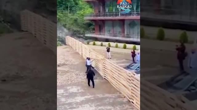 Хучнинский водопад стал платным Хучнинский водопад стал платным