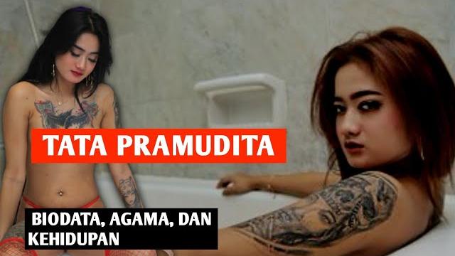 Tata pramudita model Tata pramudita model