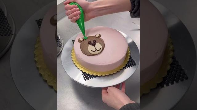 Teddy bear valentine’s day cake decorating inspo Teddy bear valentine’s day cake decorating inspo