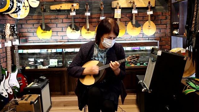 Домра прима концертная лапин Домра прима концертная лапин