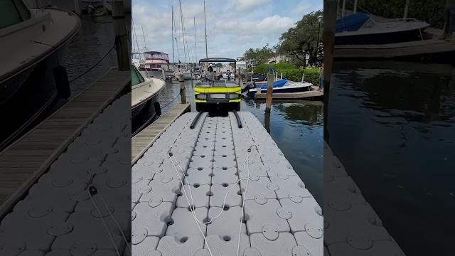 Sea-doo switch pontoon boat dock & lift Sea-doo switch pontoon boat dock & lift