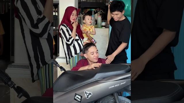 Cium istri tetangga Cium istri tetangga
