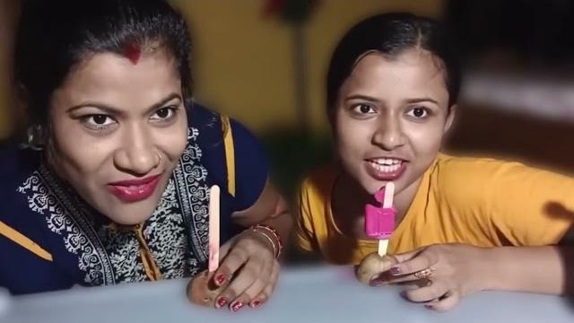 Mommy daughter popsicle challenge Mommy daughter popsicle challenge
