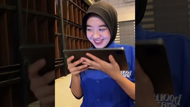 Pesen banyak di seafood bakaran bisa bikin tuan dan nona gak sadar Pesen banyak di seafood bakaran bisa bikin tuan dan nona gak sadar