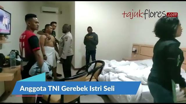 Detik-detik anggota tni gerebek istri selingkuh dengan pria lain di hotel di jayapura Detik-detik anggota tni gerebek istri selingkuh dengan pria lain di hotel di jayapura