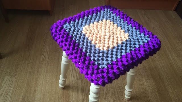 Сидушка на табуретку узором "попкорн" крючком/seat on a stool pattern "popcorn" crochet Сидушка на табуретку узором "попкорн" крючком/seat on a stool pattern "popcorn" crochet
