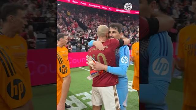 Game recognizes game Game recognizes game