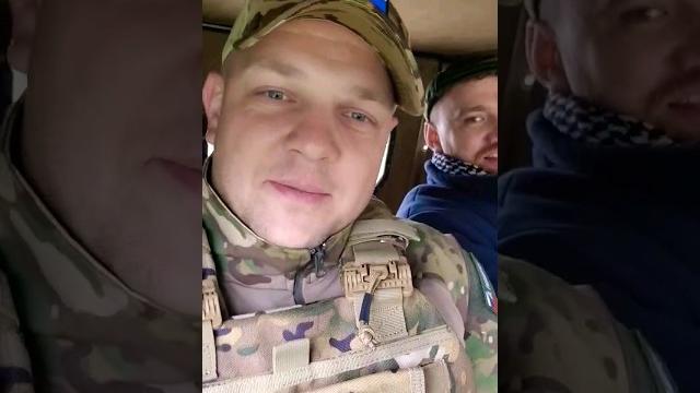 Едем едем в соседнее село на дискотеку. Едем едем в соседнее село на дискотеку.