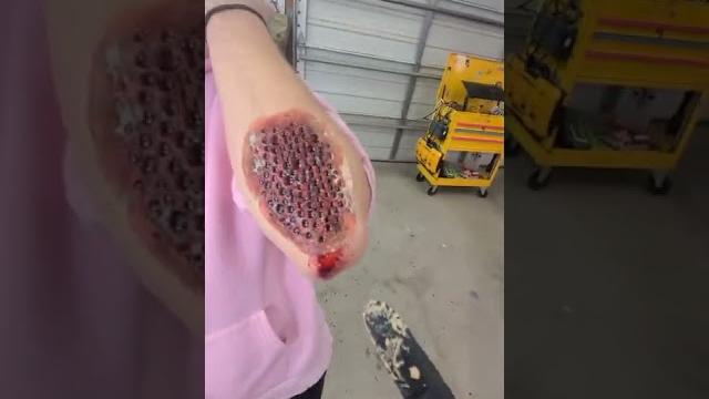 Fake blood! spooky sfx halloween makeup!! #shorts Fake blood! spooky sfx halloween makeup!! #shorts