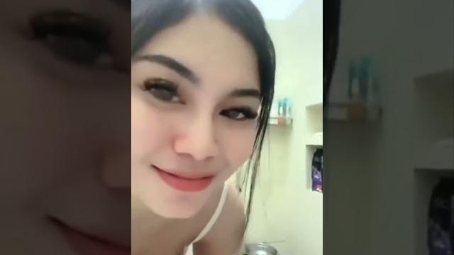 Bigo live hot cewe mau mandi Bigo live hot cewe mau mandi