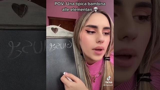 Una tipica bambina alle elementari || tiktok giusy.df #shorts Una tipica bambina alle elementari || tiktok giusy.df #shorts