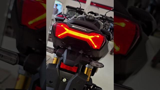 This is the all new 2025 adv 160! This is the all new 2025 adv 160!