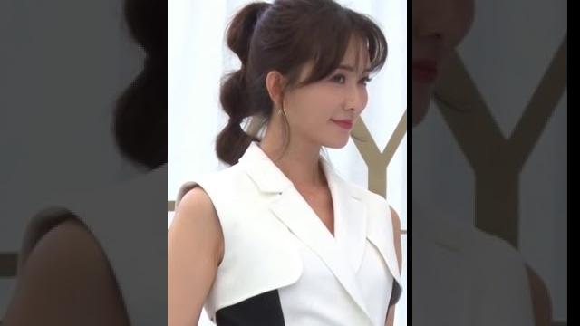 林志玲出席活动现场 太漂亮 林志玲出席活动现场 太漂亮