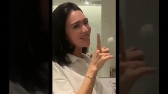 Wika salim goyang part 6 #shorts Wika salim goyang part 6 #shorts