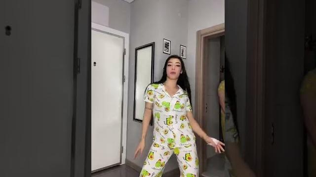 Alex ve gözde yeni akım videosu | akıma nokta koyuldu | en çok i̇zlenen video alexsa.143 #shorts Alex ve gözde yeni akım videosu | akıma nokta koyuldu | en çok i̇zlenen video alexsa.143 #shorts