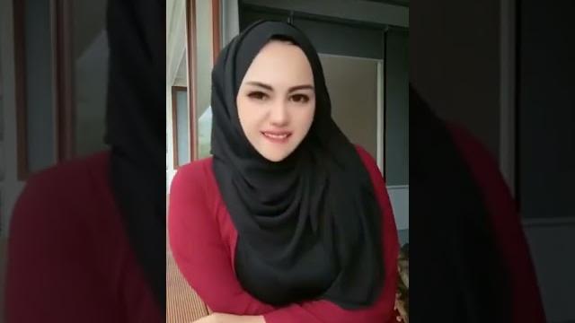 Tante girang gerang gerang Tante girang gerang gerang
