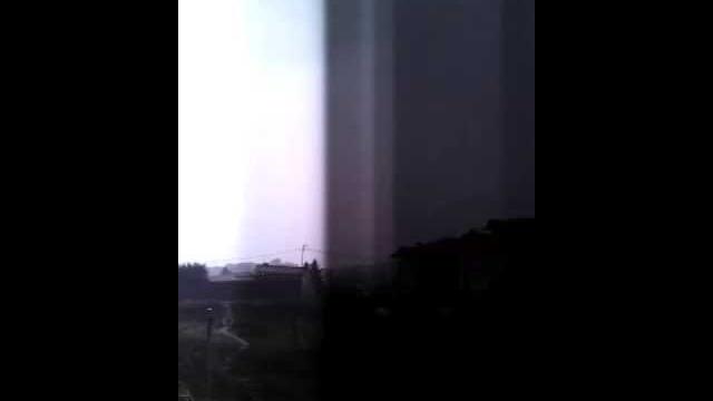Yildirim anlari - şimşek düşmesi Yildirim anlari - şimşek düşmesi