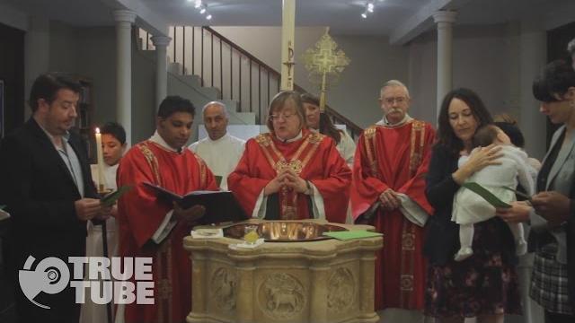Christian baptism Christian baptism