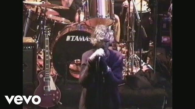 Mad season - wake up (live at the moore, seattle, 1995) Mad season - wake up (live at the moore, seattle, 1995)
