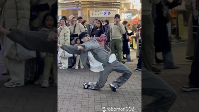 【japan’s most viral streetperformer】【no matter how many times i repeat this, it’s viral】robomon ロボモン 【japan’s most viral streetperformer】【no matter how many times i repeat this, it’s viral】robomon ロボモン