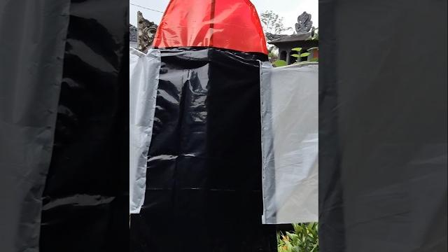 Proses pembuatan layangan roket #tutoriallayangan #layanganunik #layangan2025 #layanganhitam Proses pembuatan layangan roket #tutoriallayangan #layanganunik #layangan2025 #layanganhitam