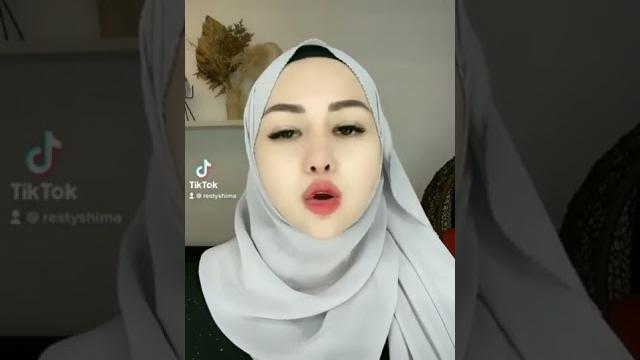 Jilbab ngemut pisang Jilbab ngemut pisang