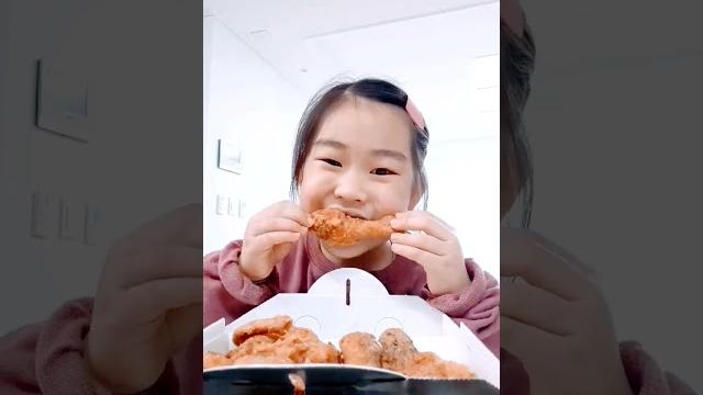 미또티비 치킨먹방 #치킨 #먹방#mukbang 미또티비 치킨먹방 #치킨 #먹방#mukbang