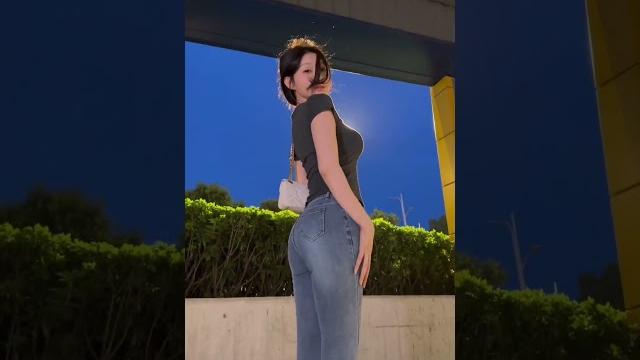 【燃爆现场】性感女神热舞来袭,点燃你的激情! 【燃爆现场】性感女神热舞来袭,点燃你的激情!