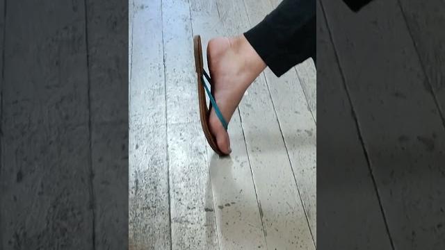 Candid teen flip flops Candid teen flip flops