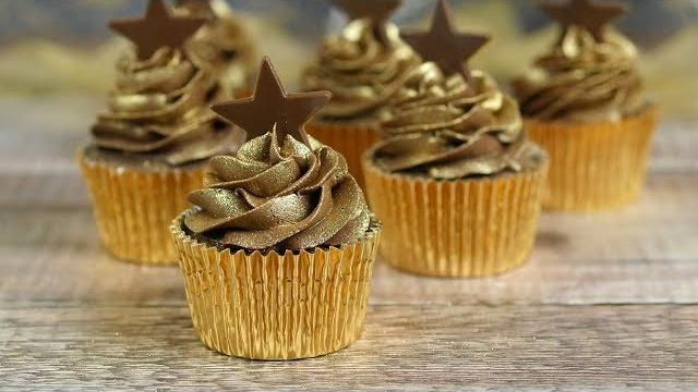 Gold star cupcakes Gold star cupcakes